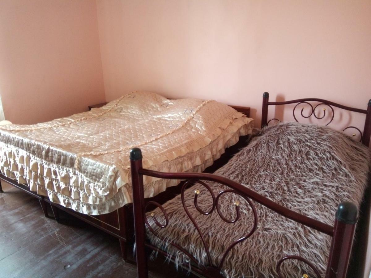 Julia Guest House Kobuleti Esterno foto